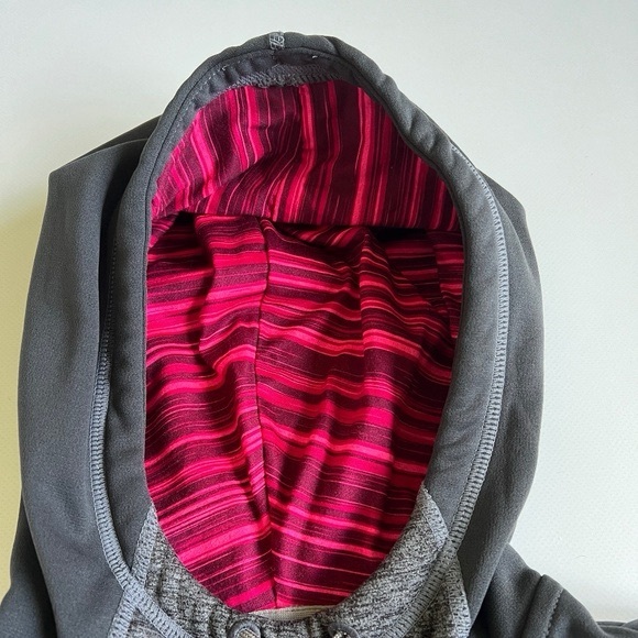 Nike Gray and Pink Hoodie - Picture 5 of 8